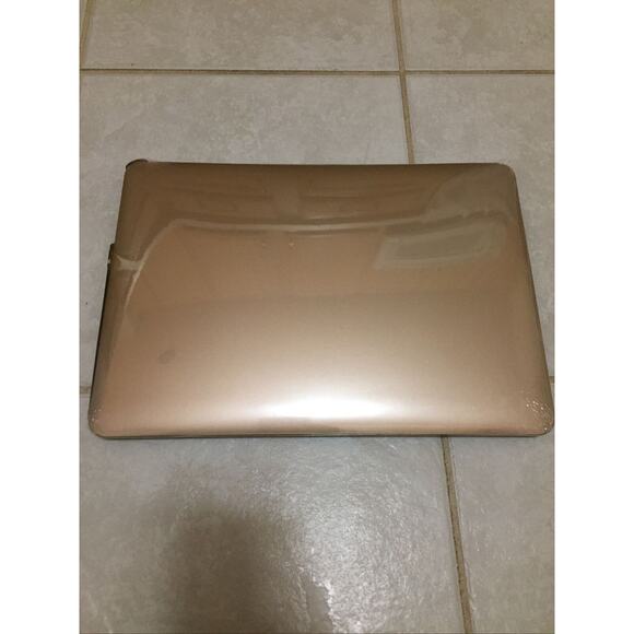 MacBook Air 13" Fitted Clip Case with Keyboard Overlay Metallic Gold‎ - Picture 4 of 5